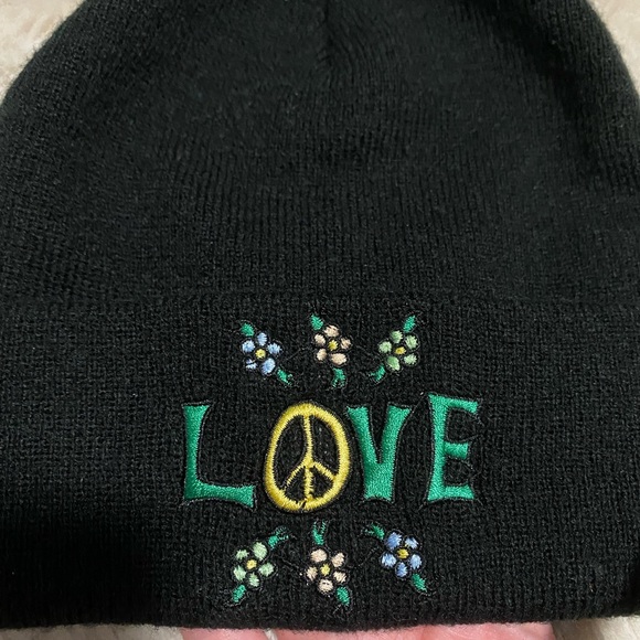 urban outfitters beanie - Picture 3 of 5